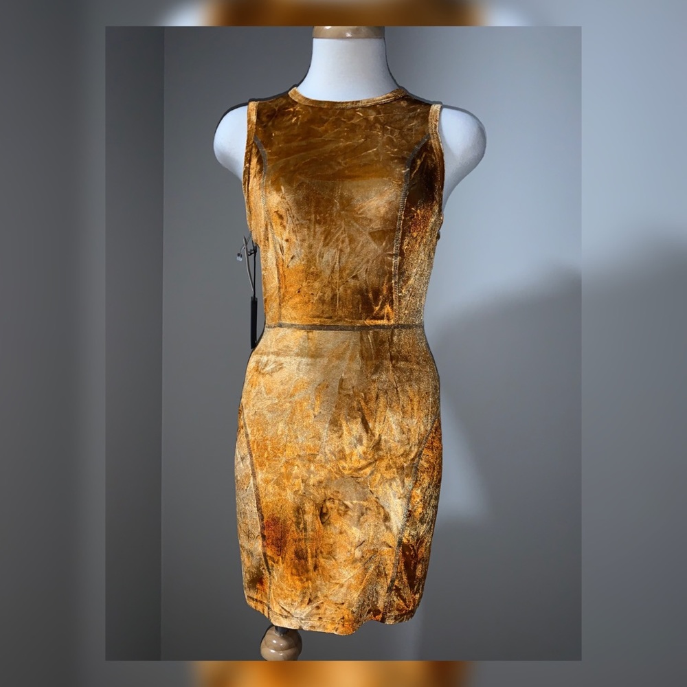 Aritzia Wilfred Free Keera Orange Tie Dye Dress